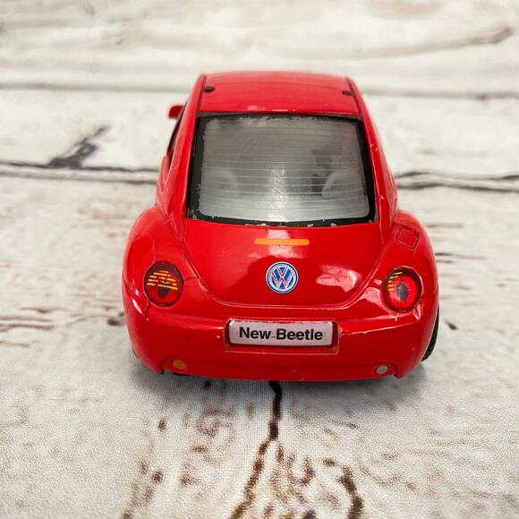 VOLKSWAGON Red Beetle Bug Metal Die Cast Car - Picture 5 of 5